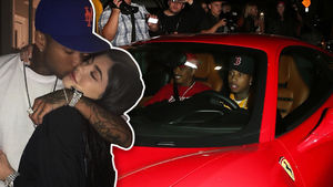 Sidebar TMZ TV Clips 2  